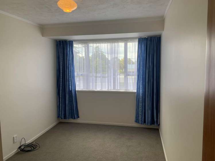 272 Royal Road Massey_8