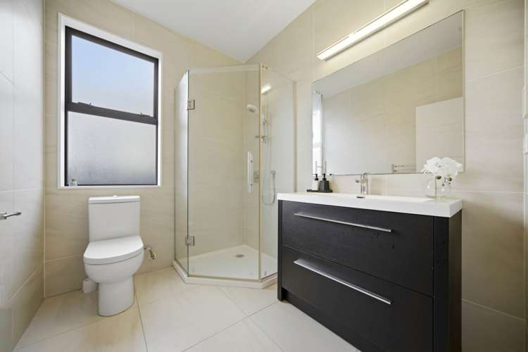 9 Caldera Drive Long Bay_14