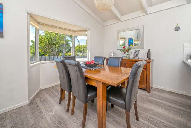 32 Taihiki Road Clarks Beach_4