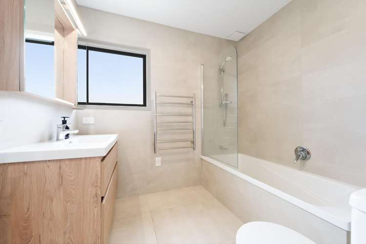 33 Woodford Avenue Henderson_12