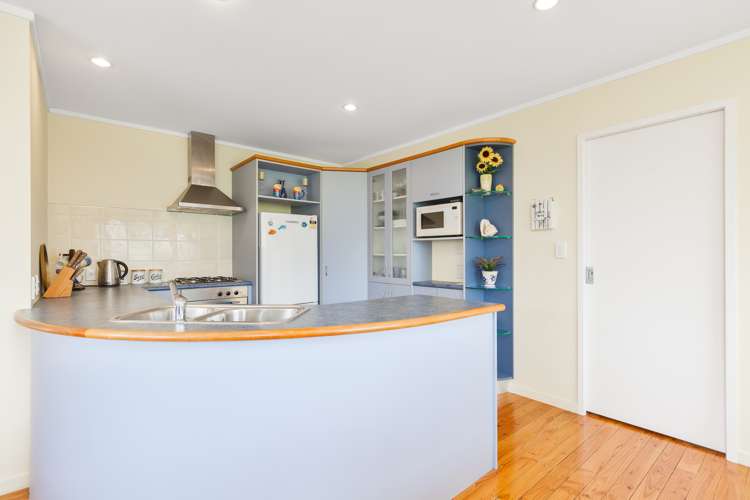 49 Kauri Road Stanmore Bay_9