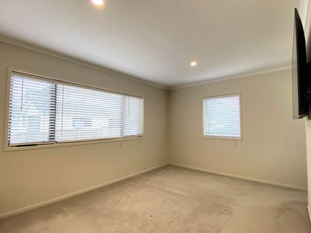 30 Springvale Drive Albany_4