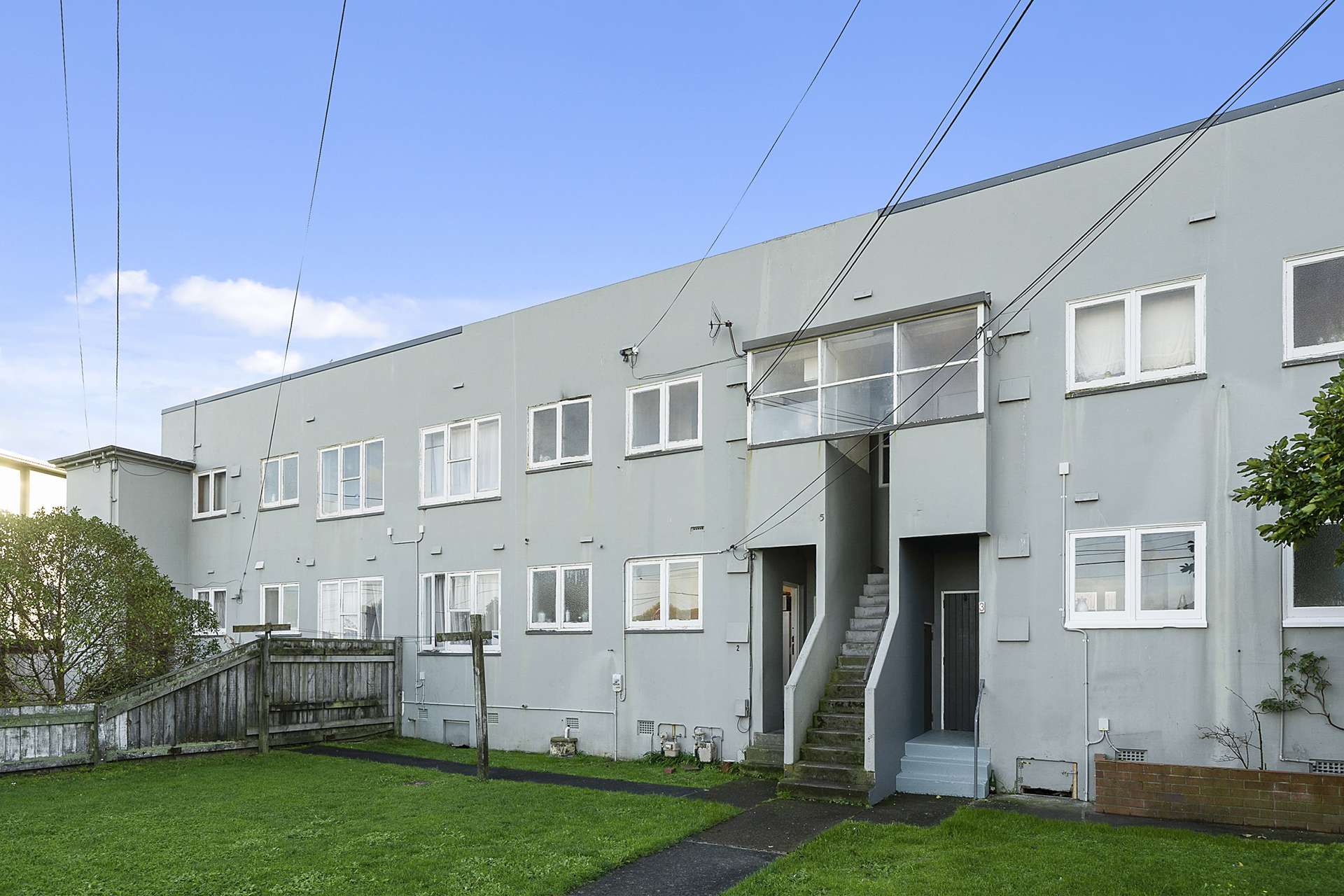 2/28 Scholefield Street Petone_0