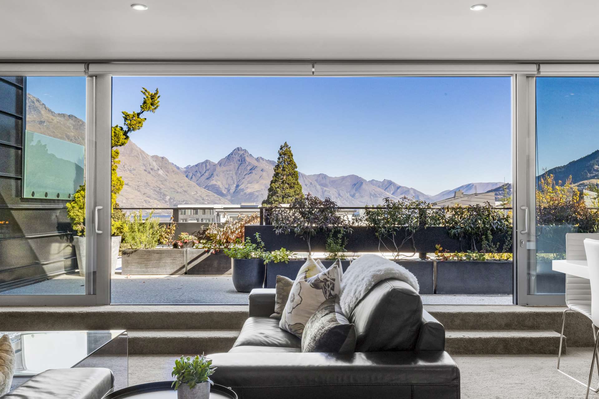 - Penthouse 4/22 Hallenstein Street Queenstown_0