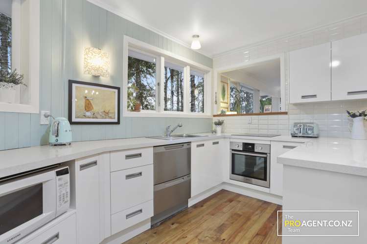 502 Huia Road Laingholm_17