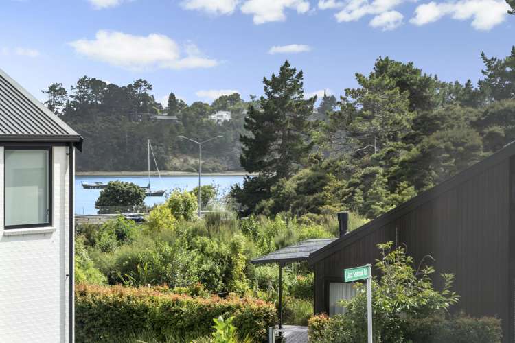 8 Jack Seabrook Road Hobsonville_17