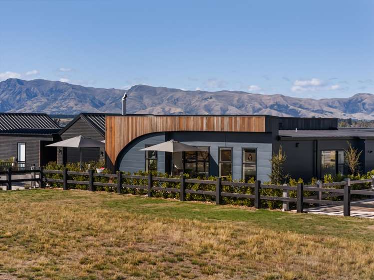21A Deans Drive Wanaka_25