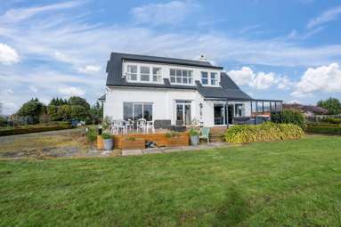 391 Bay Road_1