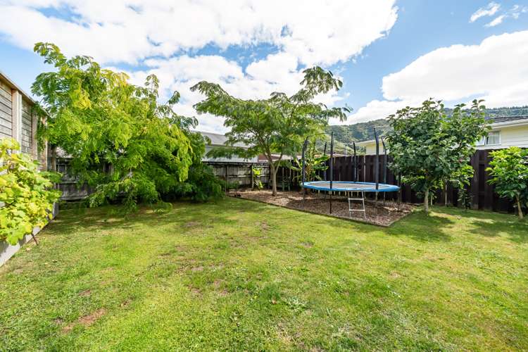 37 California Drive Totara Park_21