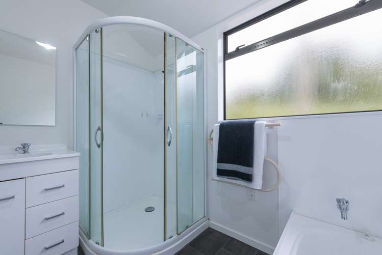 20 Ballard Drive Stoke_18