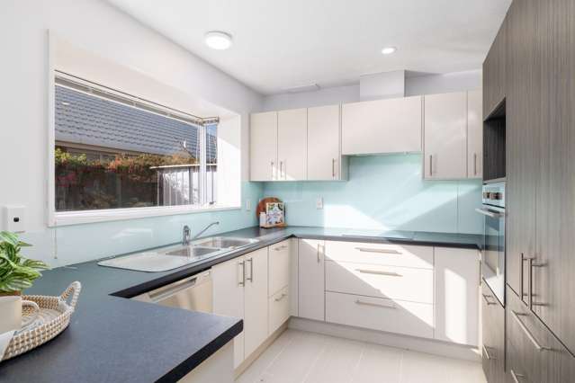 2/52A Berkshire Drive Avonhead_3