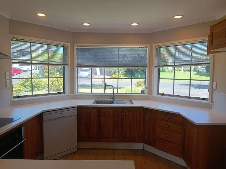 2/15 Summermist Drive Northpark_10