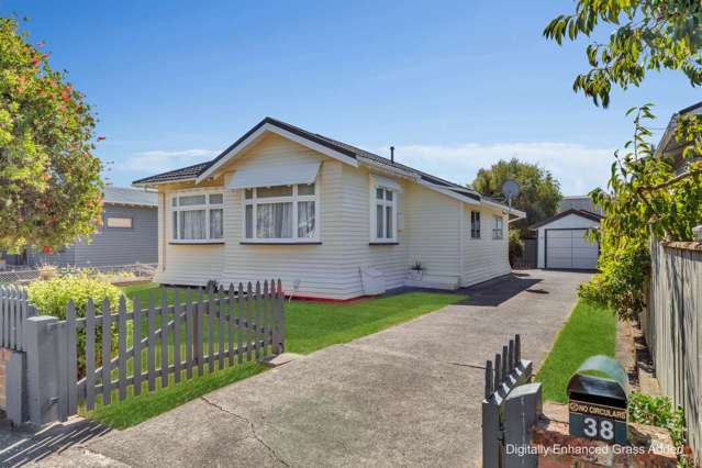 Endless Appeal on Miro Street!