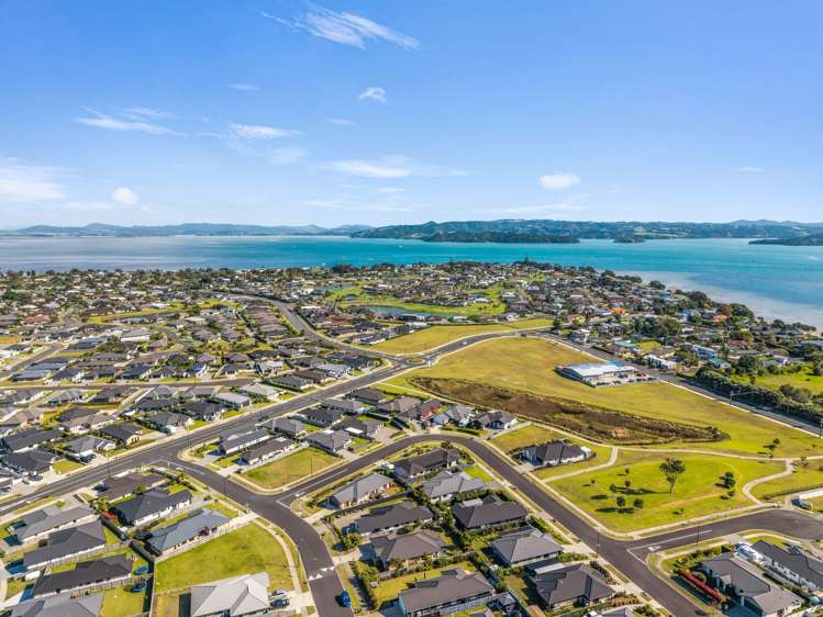 11 Kaurinui crescent One Tree Point_23