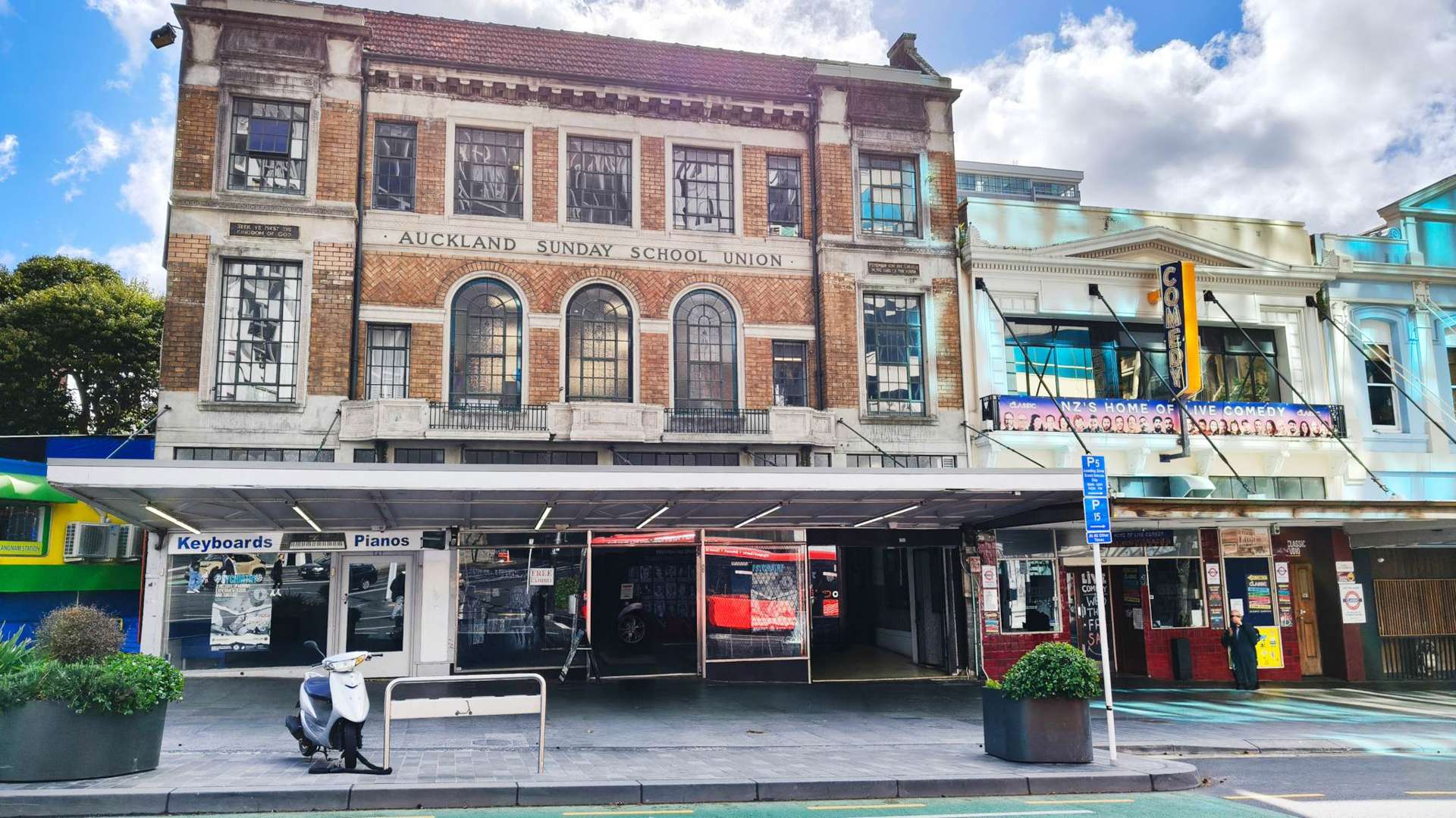 323-327 Queen Street City Centre_0
