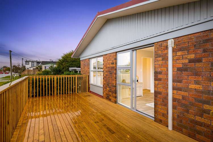 1/14 Flanshaw Road Te Atatu South_2