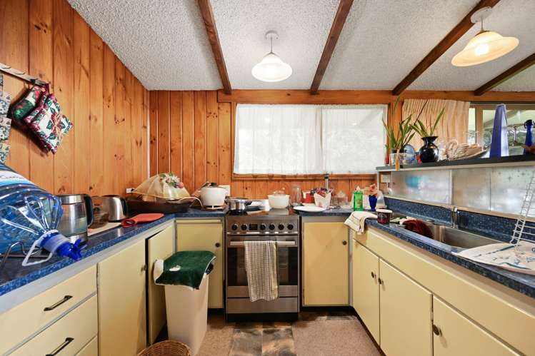738 Tuhikaramea Road Ngahinapouri_7