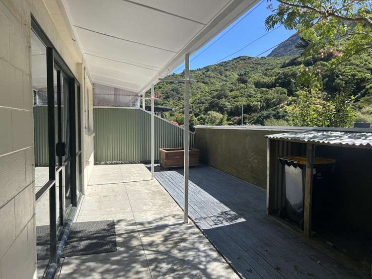 2/3 Angle Street Picton_10