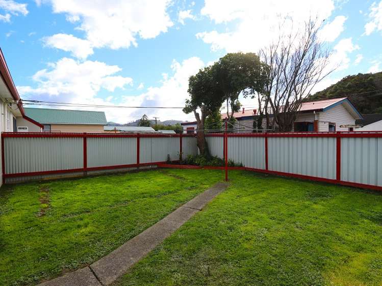 1/96 Au Hewer Crescent Naenae_15