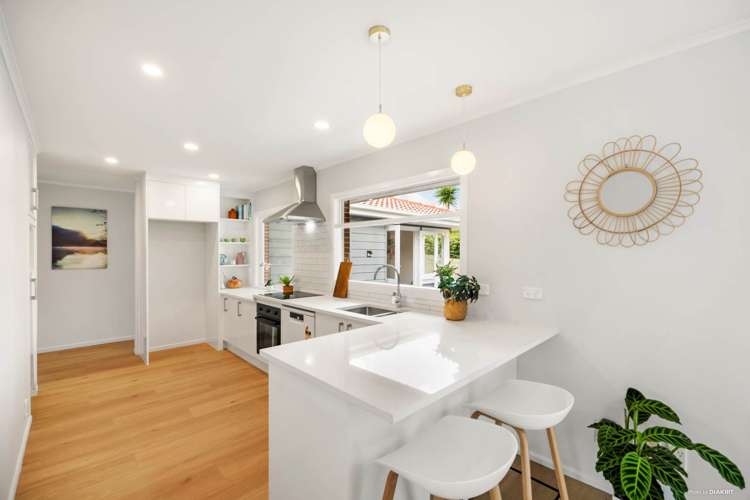 16 Kahurangi Place Hill Park_4