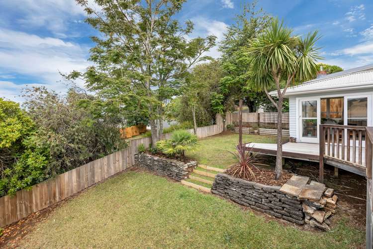 14 Mcinnes Avenue Te Kamo_21