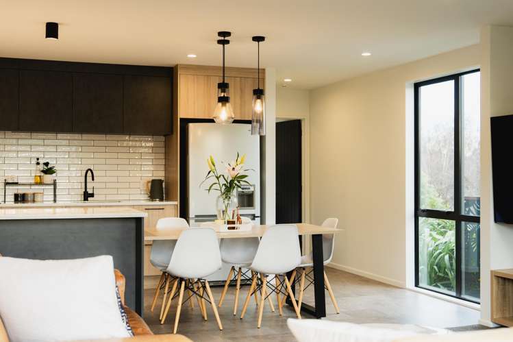 14 Trudi Place Green Island_8