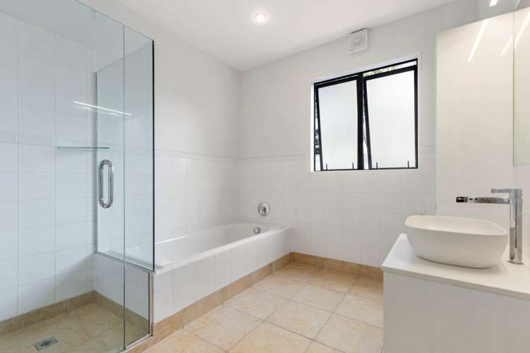 15 Hamana Street Narrow Neck_14