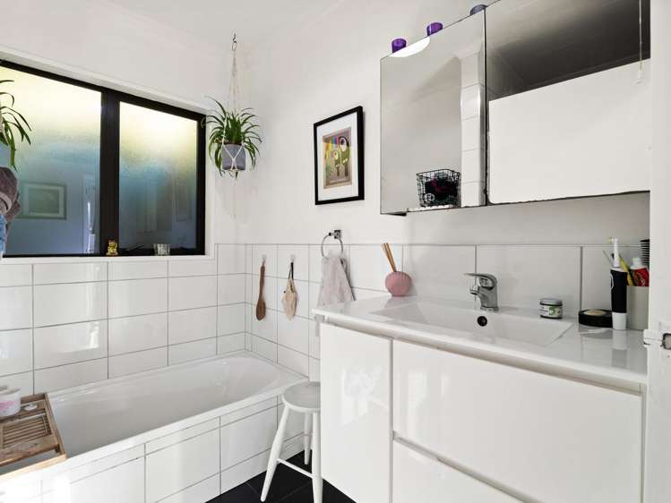 6 Lennox Street North East Valley_11