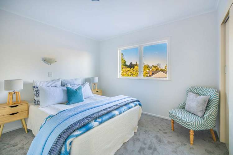 8 Hubert Henderson Place Remuera_10