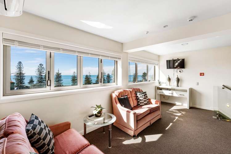 61/3 Shakespeare Road Napier South_12