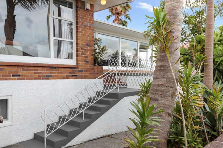 4265 Great North Road Glendene_26