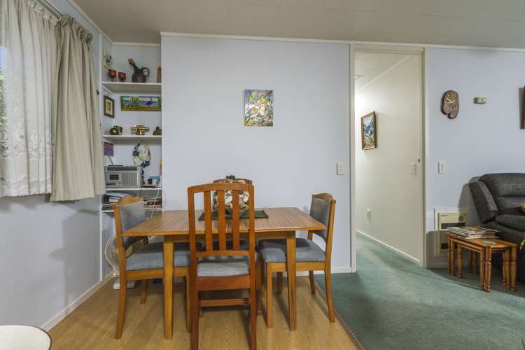 27 Starveall Street Brightwater_23