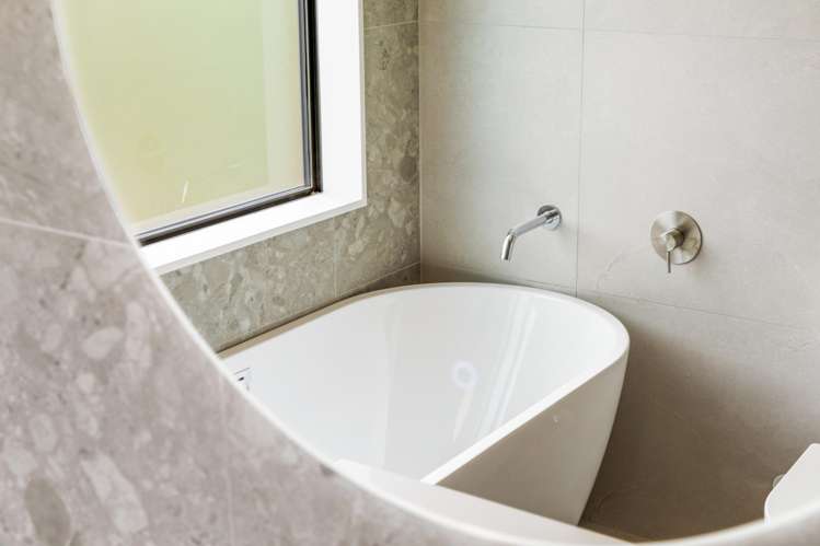 64 Ara Taha Crescent Orewa_12