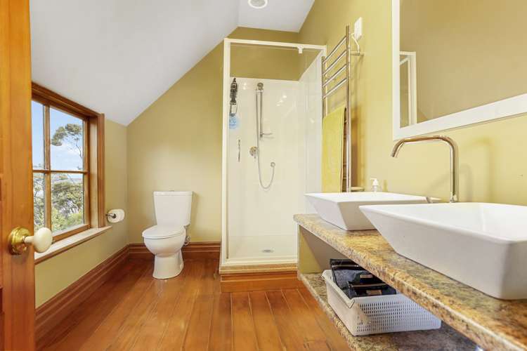 9 Chatham Avenue Paremoremo_16