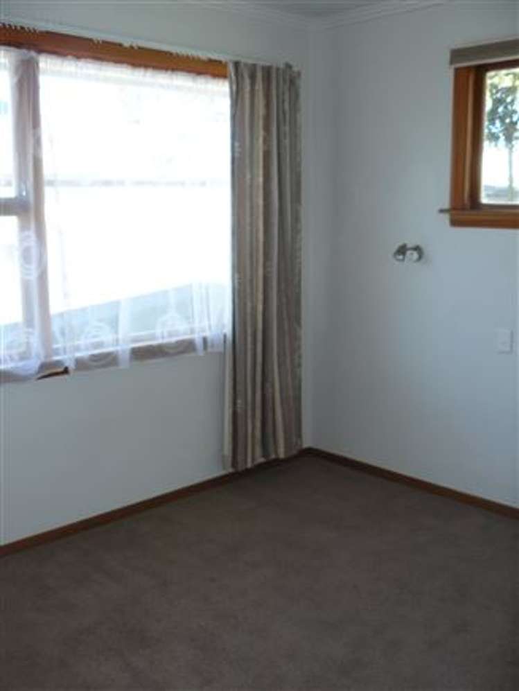 7 Livingstone Street West End_18