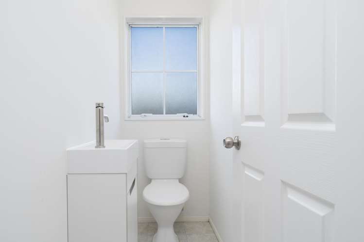 2 Diana Place Ranui_18