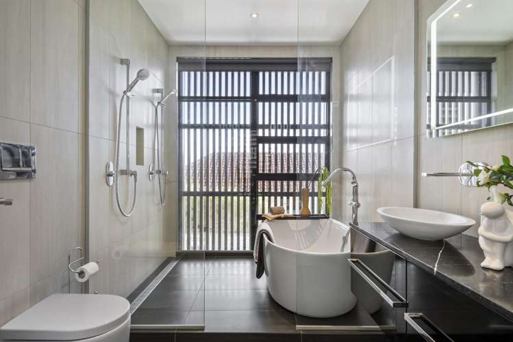 1 Weona Place Westmere_17