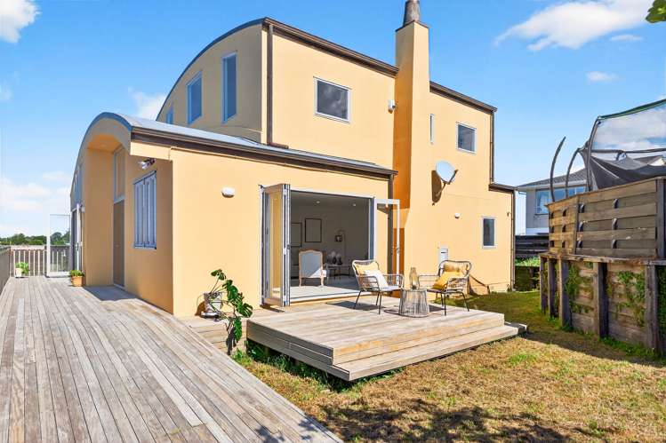 2/10 Windsor Place Mairangi Bay_26