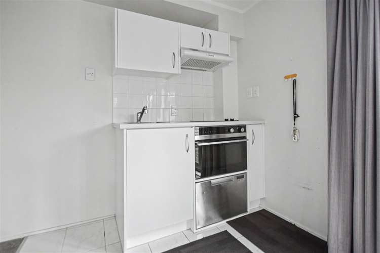 24A/30 Westward Ho Road Glen Eden_2