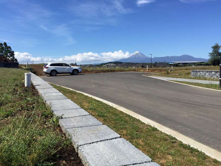 11 Oakmont Crescent Waiwhakaiho_6