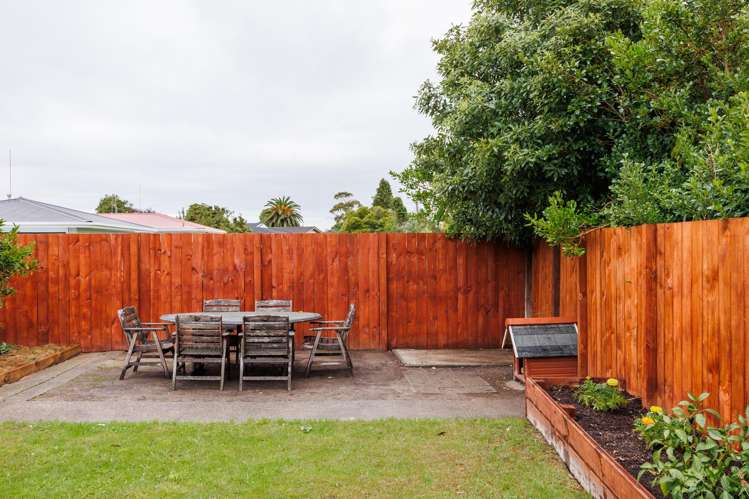 56 Fairview Avenue Feilding_18