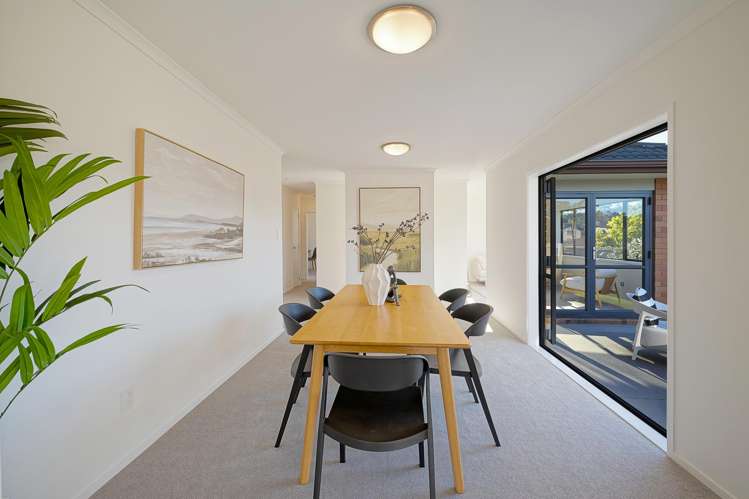 7 Fairford Avenue Henderson_11
