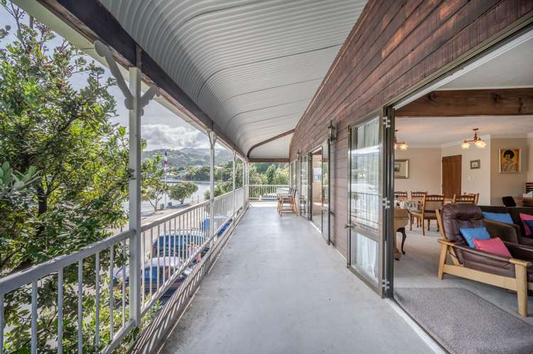 55 Beach Road Akaroa_8