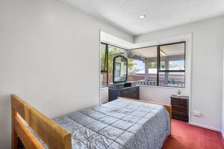 13 Glen Close Glen Eden_8