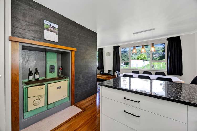 48A-B Whangamomona Road Whangamomona_14