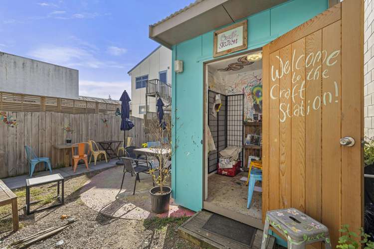 12 Bow Street Raglan_14