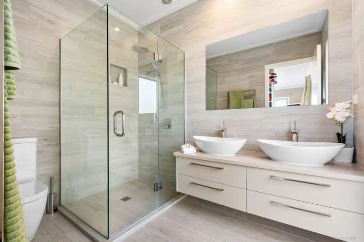 8 Ambrose Lane Whitford_15