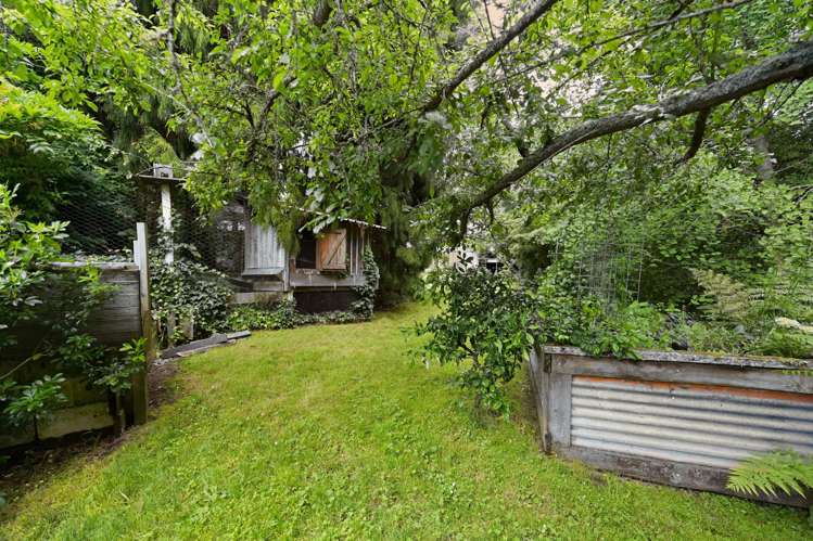 27 Greta Street Glenview_21