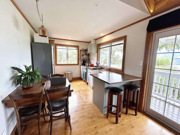 33 Cornwall Road Lyttelton_1