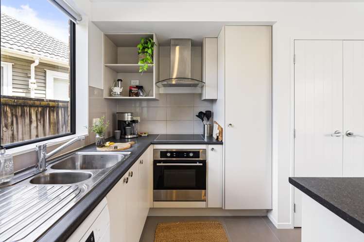 2/3a Curzon Street Onehunga_13